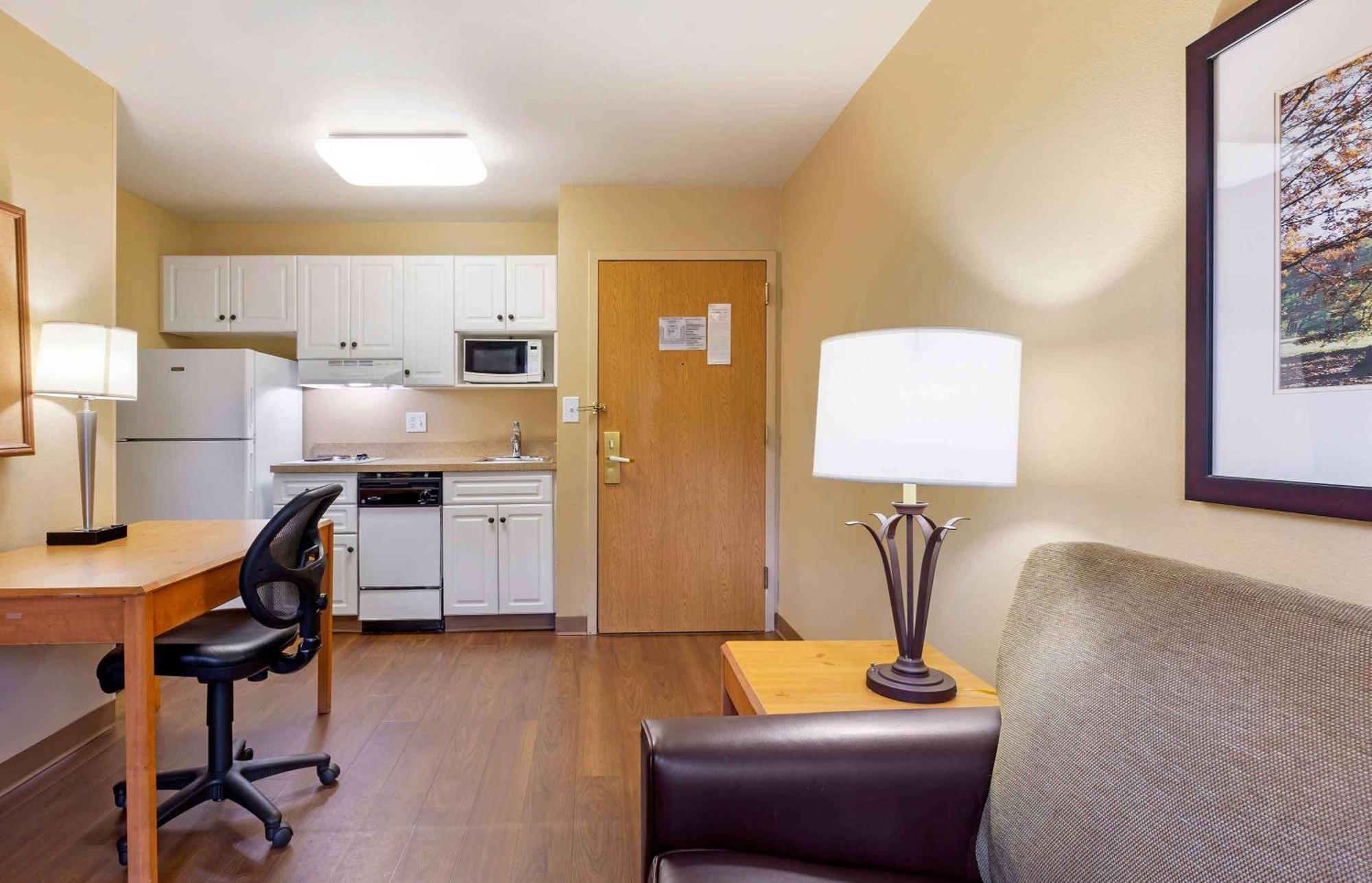 Extended Stay America Suites - Boston - Waltham - 32 4Th Ave Exteriör bild